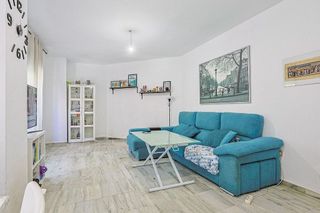 Piso en venta en Colores - Entreparques en Sevilla