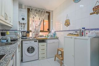 Piso en venta en Colores - Entreparques en Sevilla