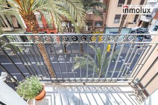 Piso en venta en Mercado en Alicante