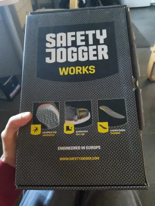 Zuecos Sanitarios 42