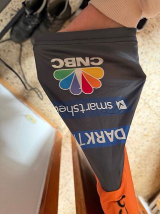 Camiseta McLaren naranja y gris