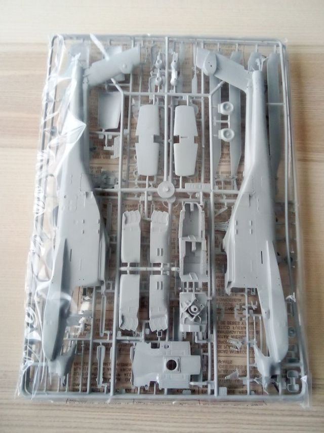 AH-64D APACHE LONGBOW MAQUETA ITALERI 1/48