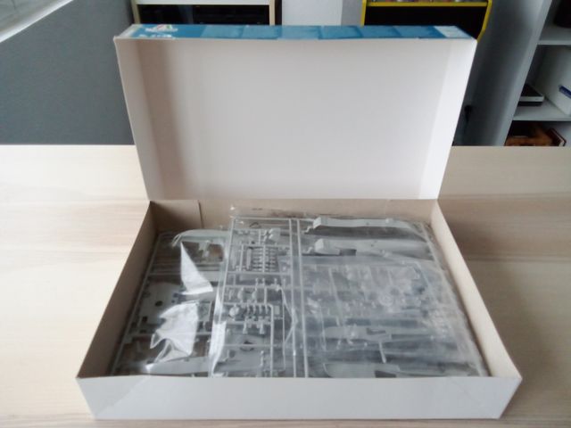 AH-64D APACHE LONGBOW MAQUETA ITALERI 1/48