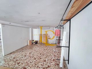 Local comercial en venta en Les Torres - Ca n'Alzamora en Rubí