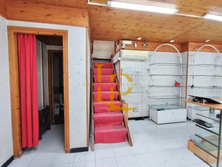 Local comercial en venta en Les Torres - Ca n'Alzamora en Rubí