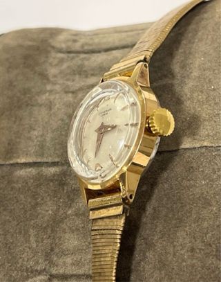 RELOJ UNIVERSAL GENEVE MUJER