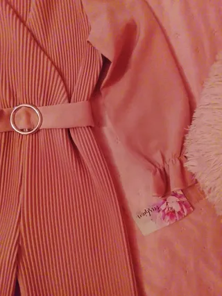 Mono rosa plisado talla 12_14