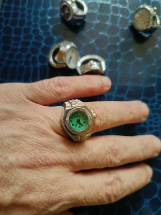 Lote 5 relojes de dedo diferentes