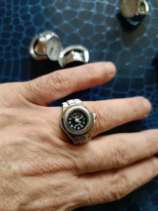 Lote 5 relojes de dedo diferentes