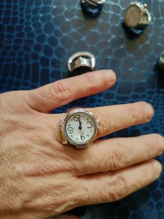 Lote 5 relojes de dedo diferentes