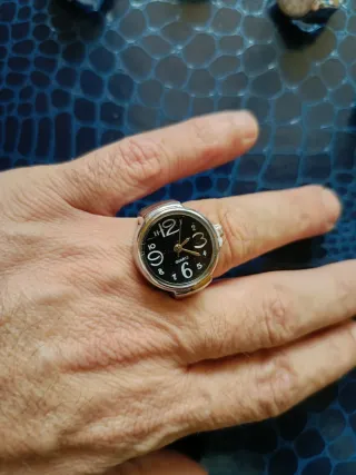 Lote 5 relojes de dedo diferentes