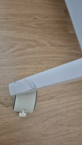 Minicuna con ruedas y estrellas