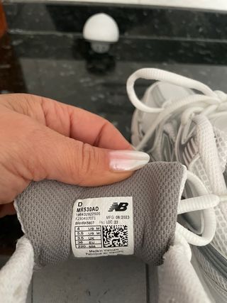 Zapatillas New Balance 530 Plata y Blanco