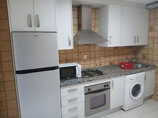 Piso en alquiler en Polígono Cartuja – La Paz en Granada