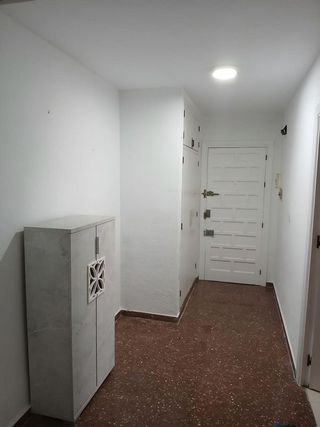 Piso en alquiler en Polígono Cartuja – La Paz en Granada