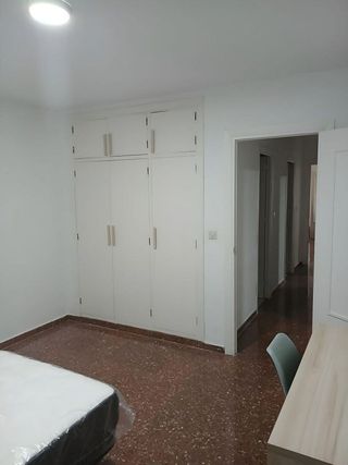 Piso en alquiler en Polígono Cartuja – La Paz en Granada