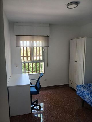 Piso en alquiler en Polígono Cartuja – La Paz en Granada