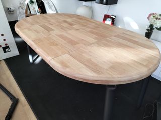 Mesa redonda Y SILLAS