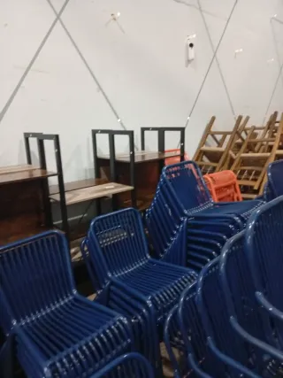 30 Taburetes Altos Metálicos Azules