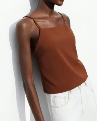 Camiseta tirantes marrón ajustable