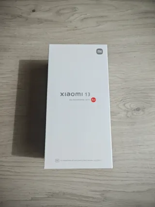 Xiaomi 13 8/256 (factura y garantia 1 año)