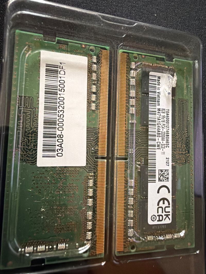 2x 8GB DDR4 SODIMM  (portatiles) 3200MHz Samsung