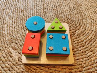 Puzzle encajable formas madera bebé