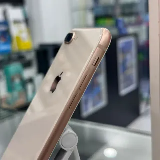 iPhone 8 Plus 64GB Oro