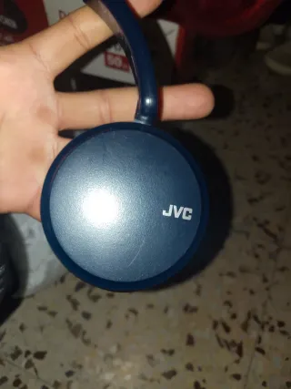 Auriculares negros diadema