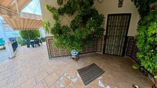 Casa adosada en venta en Zubia (La)