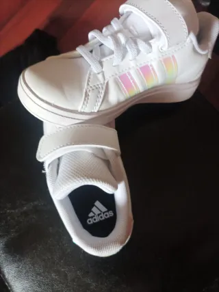 Sapatilhas criança brancas Número 28