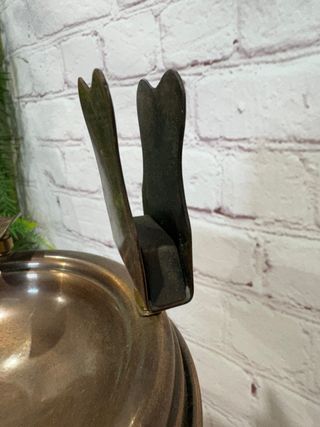 Cenicero de cobre con pie