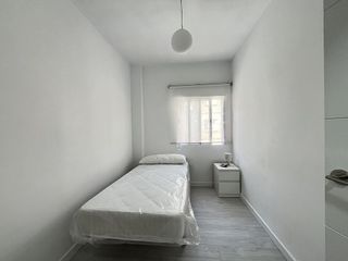 Piso en alquiler en La Luz - El Torcal en Málaga