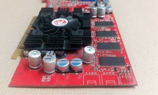 Scheda video Sapphire ATI Radeon 9800SE 256MB AGP