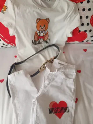Conjunto Moschino Camiseta y Pantalón Blanco Talla