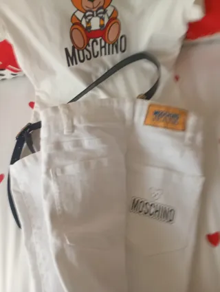 Conjunto Moschino Camiseta y Pantalón Blanco Talla