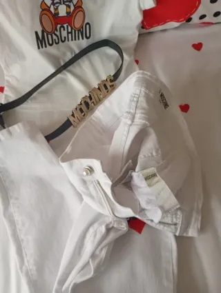 Conjunto Moschino Camiseta y Pantalón Blanco Talla