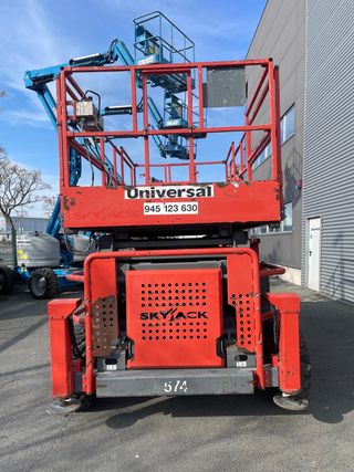 Plataforma Tijera SKYJACK SJ8841 4x4.15 metros.