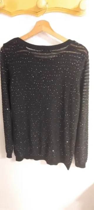 Jersey negro con brillos