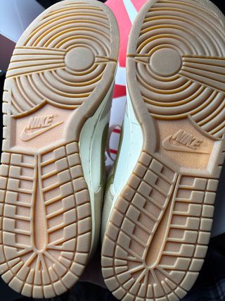 Nike Dunk Low Beige/Olive Green