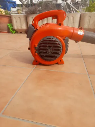 Husqvarna 125 B Sopladora