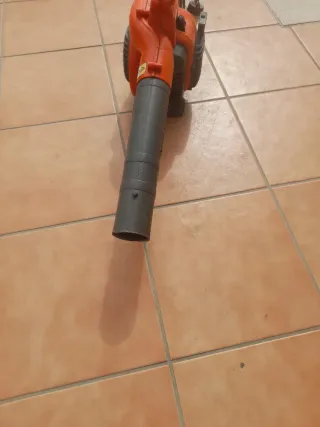 Husqvarna 125 B Sopladora