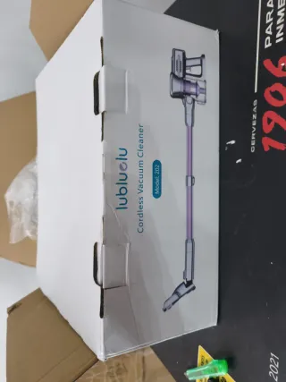 Aspiradora de mano Lubluelu 202