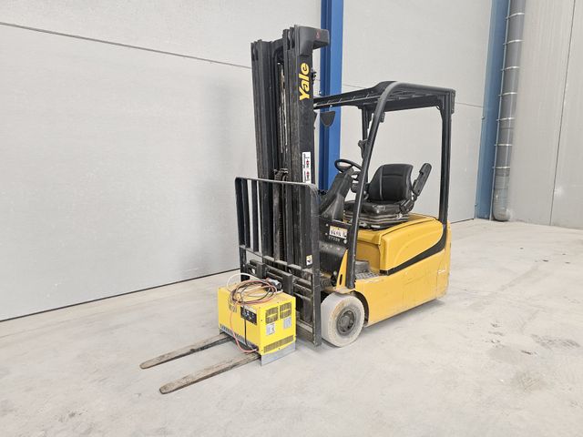 YALE ERP16VT Carretilla Elevadora
