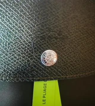 Le Pliage tamaño grande para hombros. Color verde.