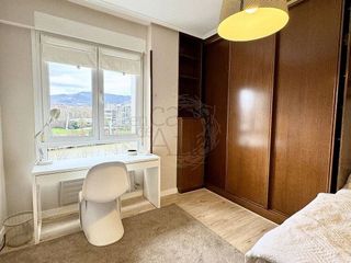 Piso en alquiler en San Pedro de Deusto-La Ribera en Bilbao