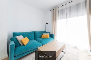 Piso en alquiler en Poniente-Norte - Miralbaida - Parque Azahara en Córdoba