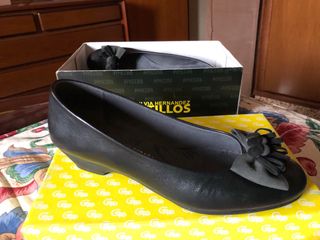 Zapatos de vestir negros cómodos
