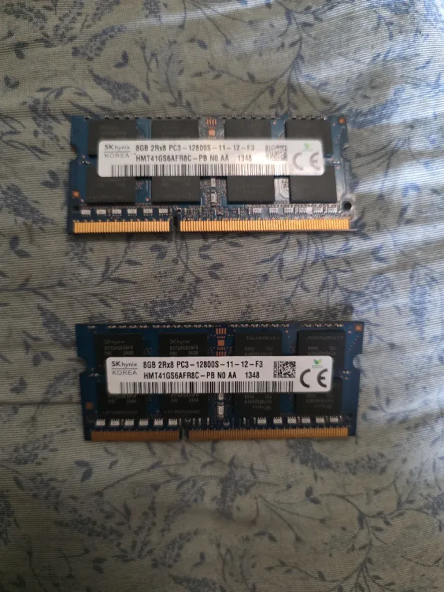 2x 8GB DDR3 SK hynix PC3-12800S