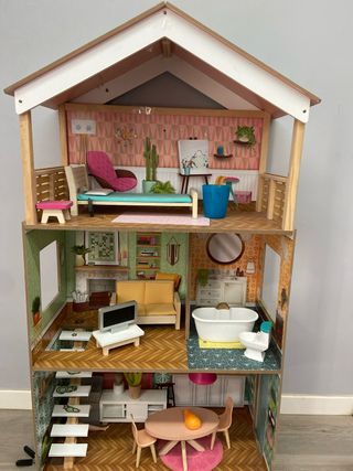 Casa de muñecas Eurekakids